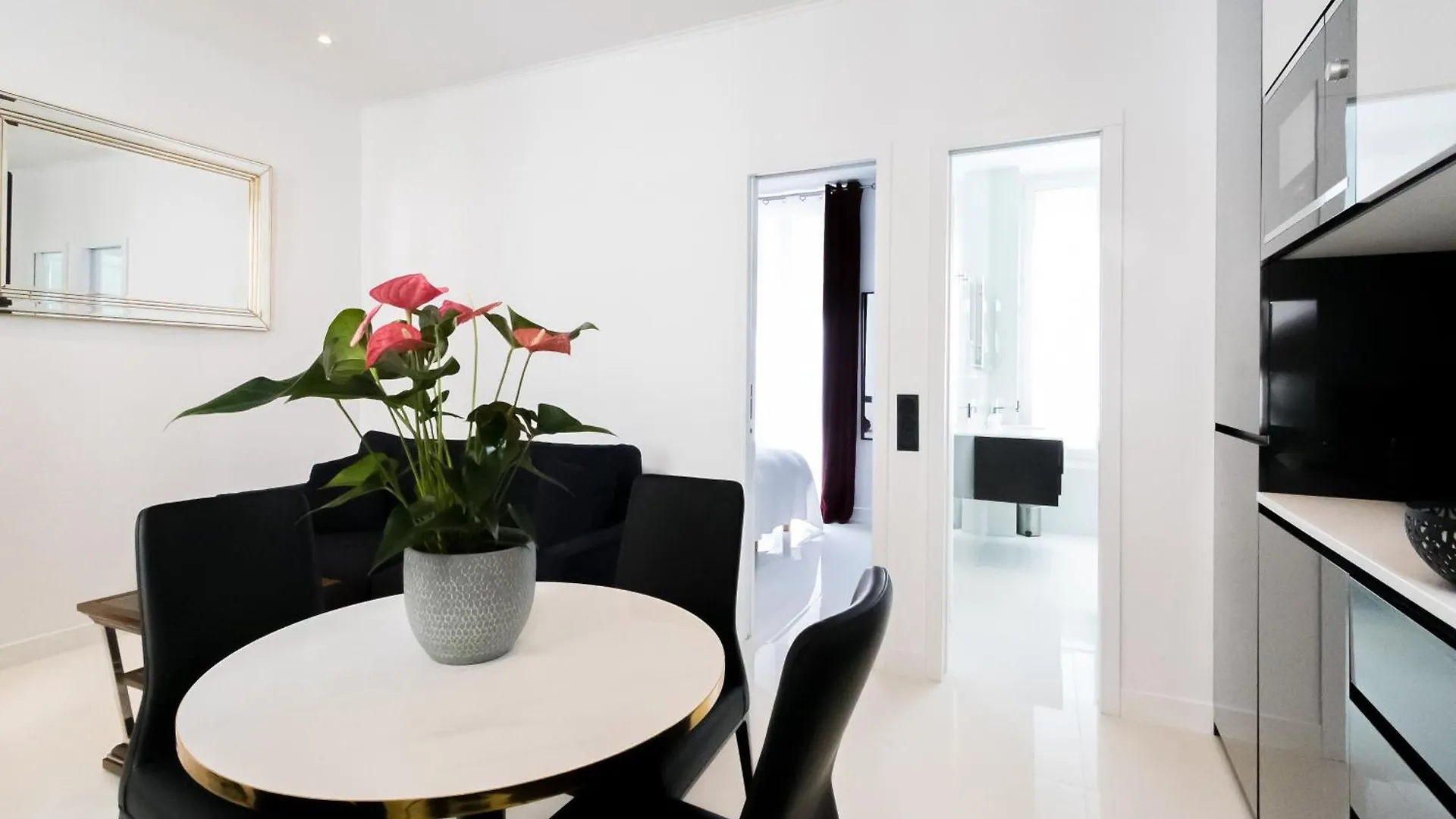 Luxury Les Champs-elysees *